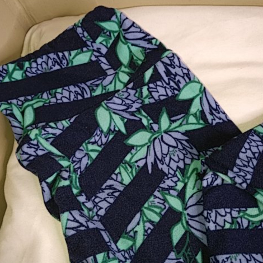 LuLaRoe One Size Girls Leggings 2 Pair - Picture 7 of 8